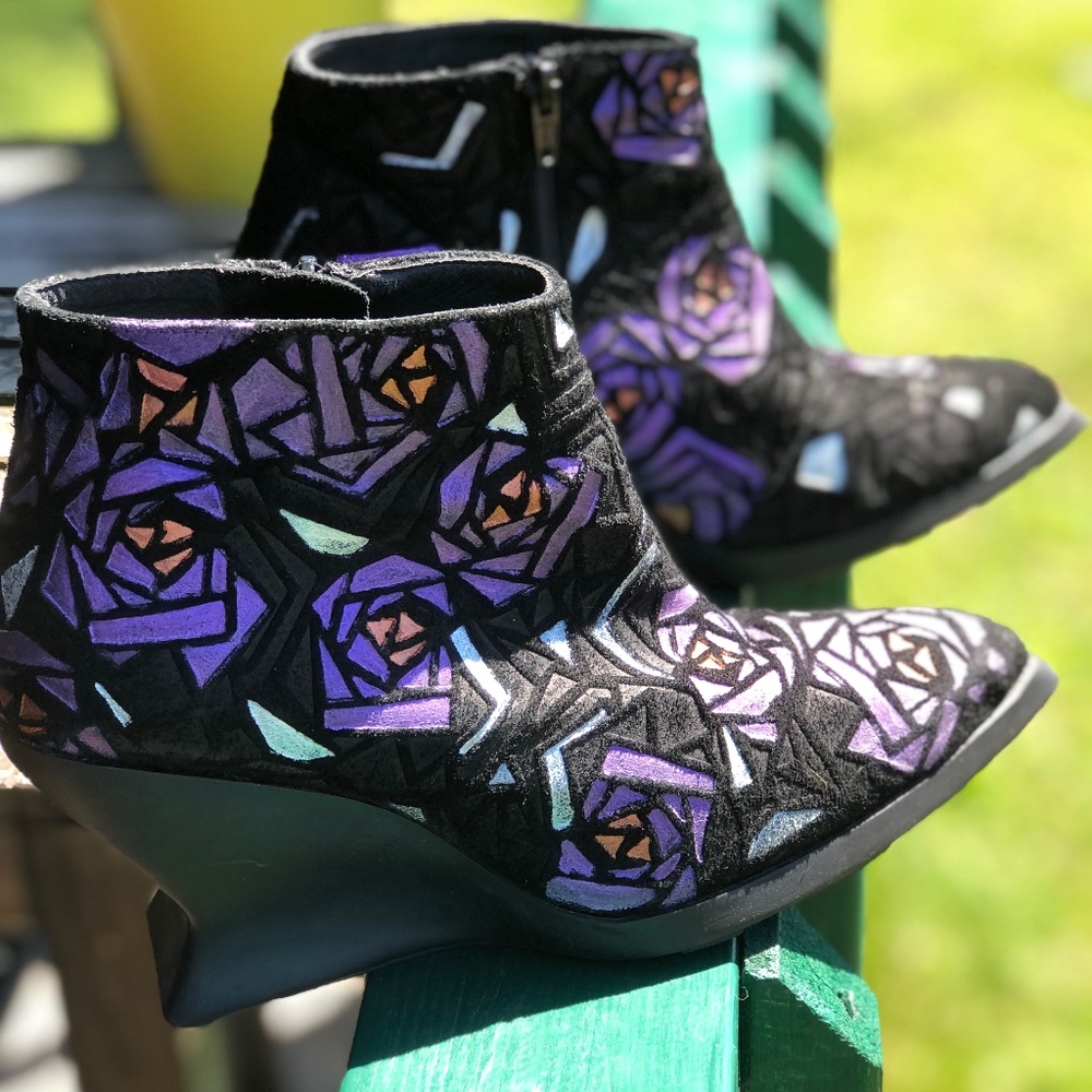 Customized hand painted John Fluevog "The Jitters" Isshoes